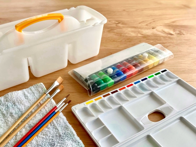 絵の具汚れに歯磨き粉は本当に効く？他の落とし方と徹底比較してみた
