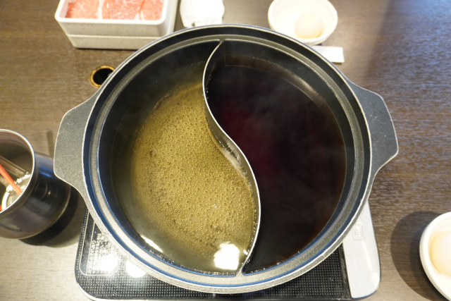 これで決まり！鍋仕切り代用の新常識｜家にあるものでプロ級の工夫